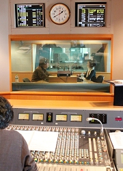 ReeSyaと杉崎智介が FMヨコハマ「MIDNIGHT SHELTER」のラジオパーソナリティーに決定
